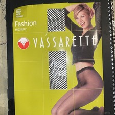 Vassarette fishnet pantyhose size Long black style 4410