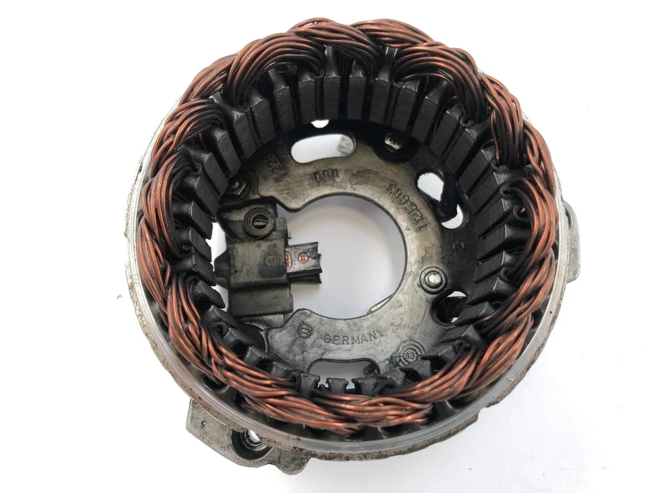 Moto Guzzi California II VT [1985] - alternator - Image 2 of 4