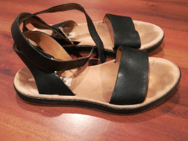clarks narrative sandals