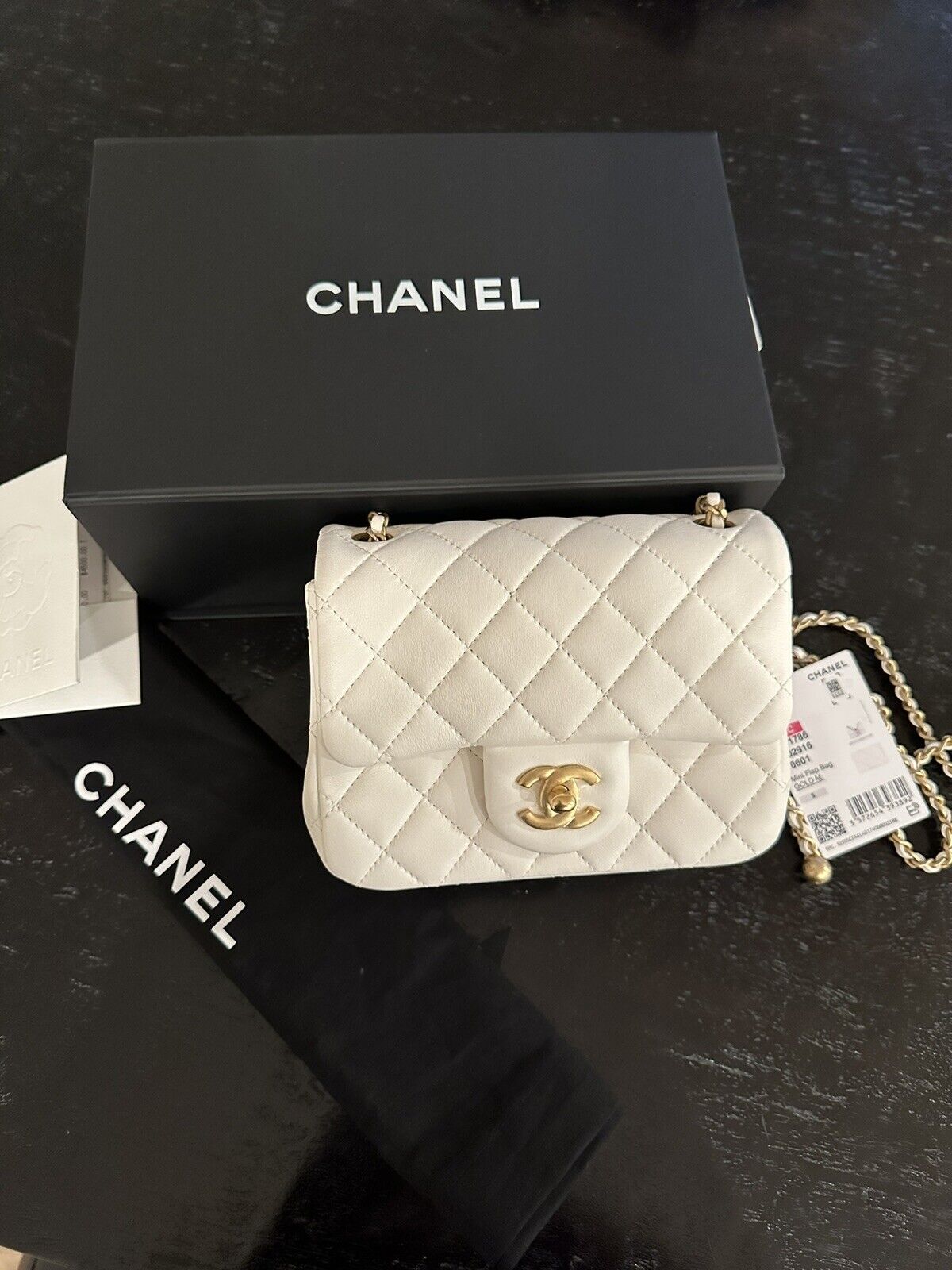 chanel mini white bag