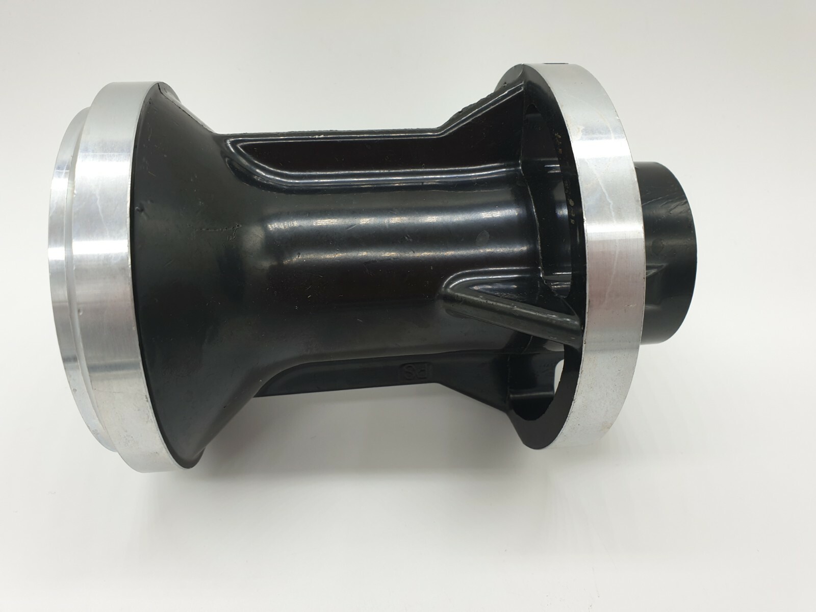 GEARBOX BEARING HOUSING FOR YAMAHA OUTBOARD 75 HP 90 HP 2 STROKE 688 eBay