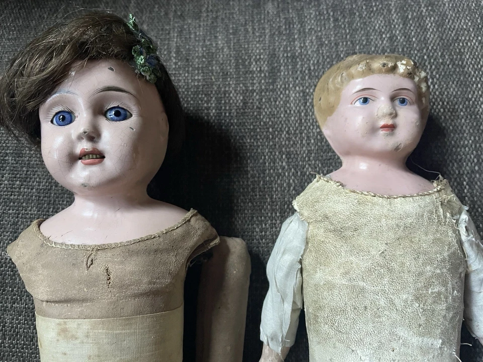 Lote de 2 muñecas antiguas cabeza de hojalata Minerva juego de 2 vintage Foto 3 de 4