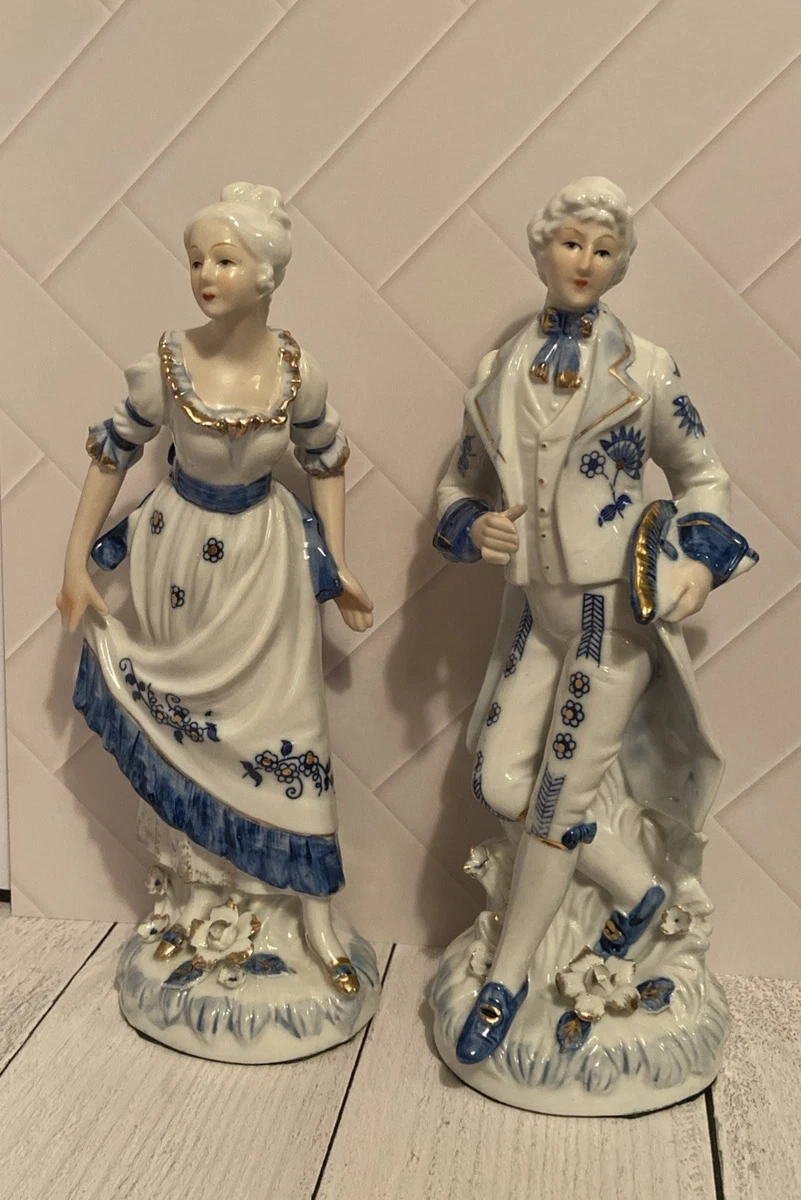 Blue And White Porcelain Figurines In Antique Ceramic & Porcelain