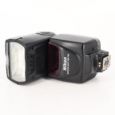 Nikon SB-700 Speedlight Shoe Mount Flash SB700 581