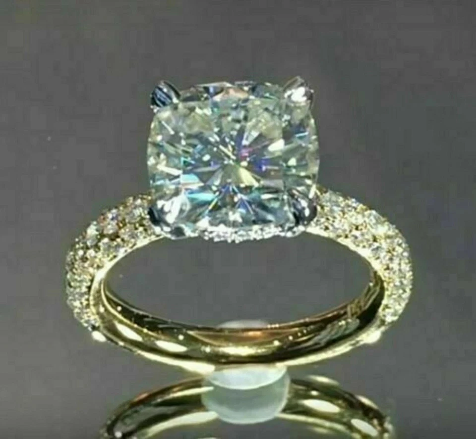 2.77Ct Cushion Cut Solitaire Moissanite Engagement Ring Solid 14K Yellow Gold - Image 2 of 4