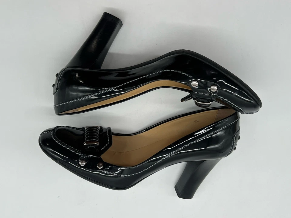 Zapatos Tods para mujer 9,5 charol negro tacón alto Horsebit punta dividida. Foto 4 de 4