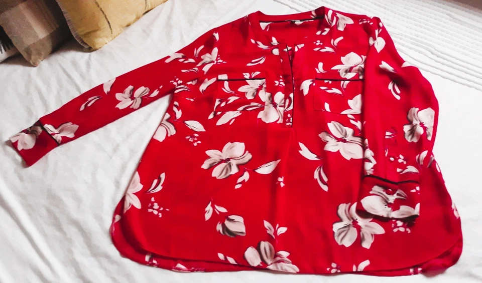 Debenhams Red and Floral Sheer Over Top Size 16 - Image 4 of 4