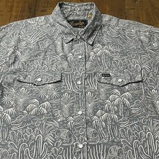 Howler Bros Pearl Snap Shirt Mens Medium Armadillo Alligator Print Short Sleeve