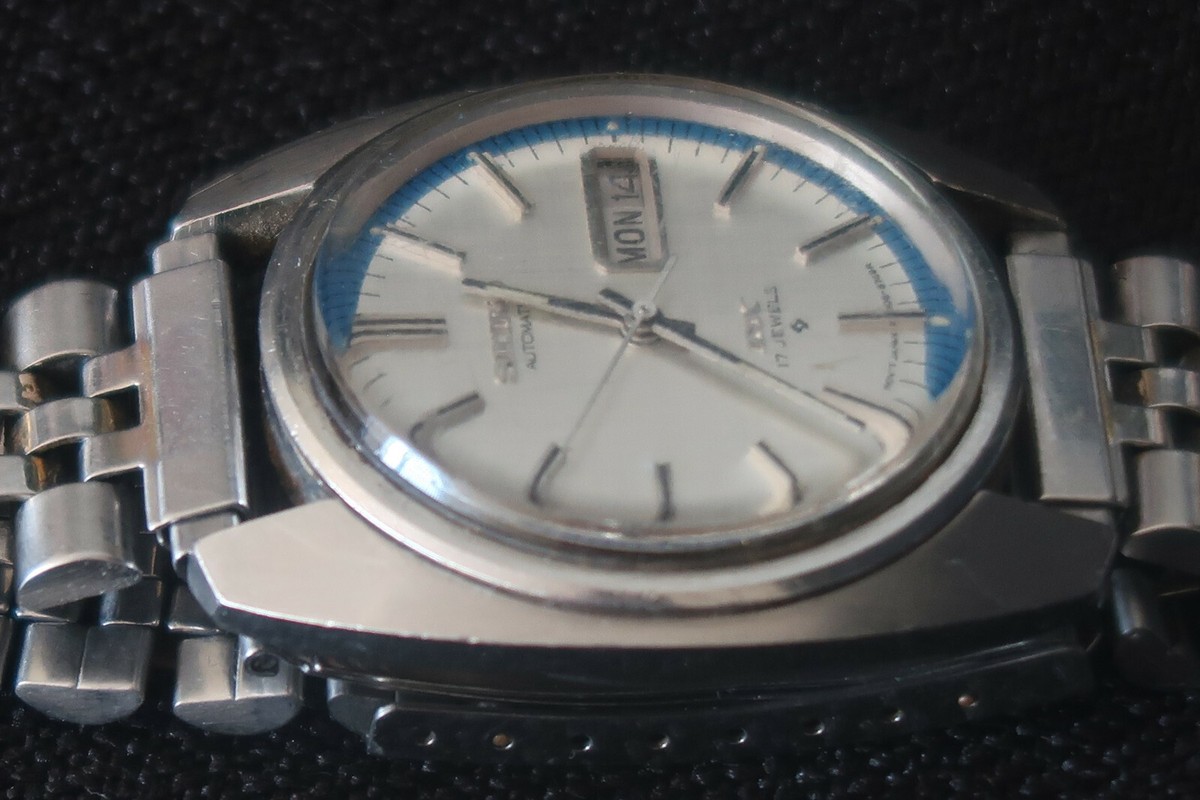 seiko 6106 8609