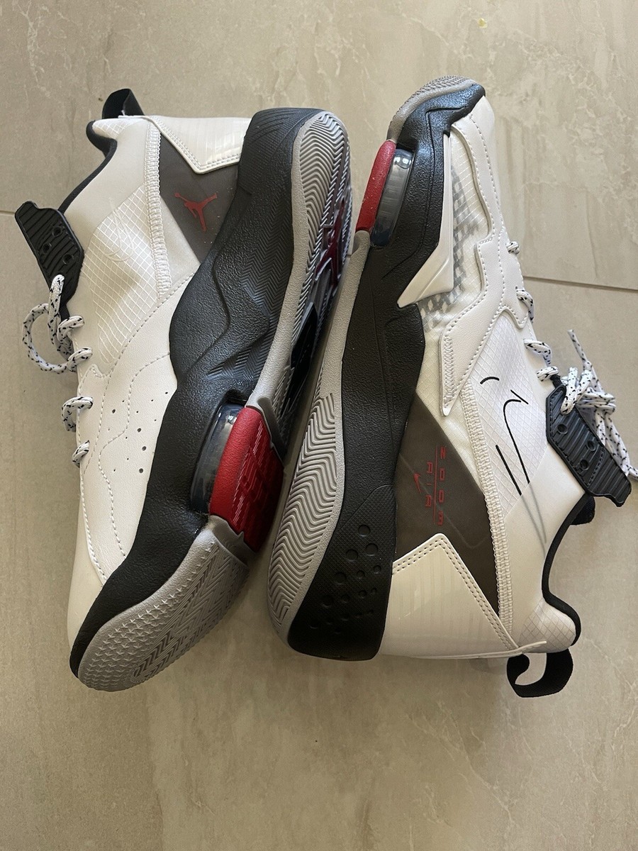 JORDAN ZOOM '92 'WHITE GYM RED Size