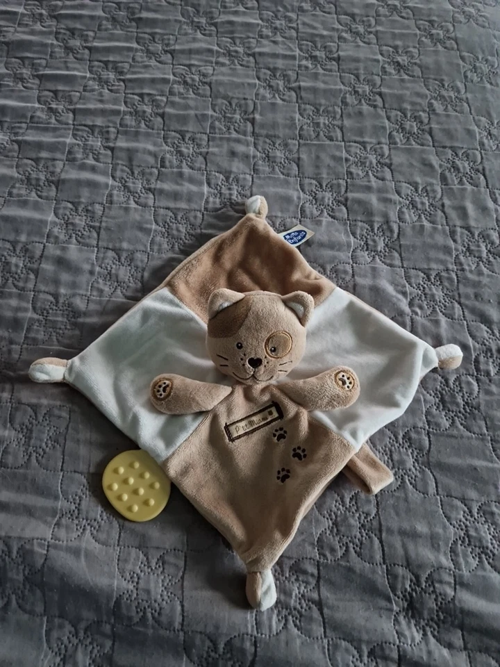 Doudou Plat Chat P'tit Miaou MOTS D'ENFANTS Leclerc Beige Brun Attache Tétine - Photo 1/1