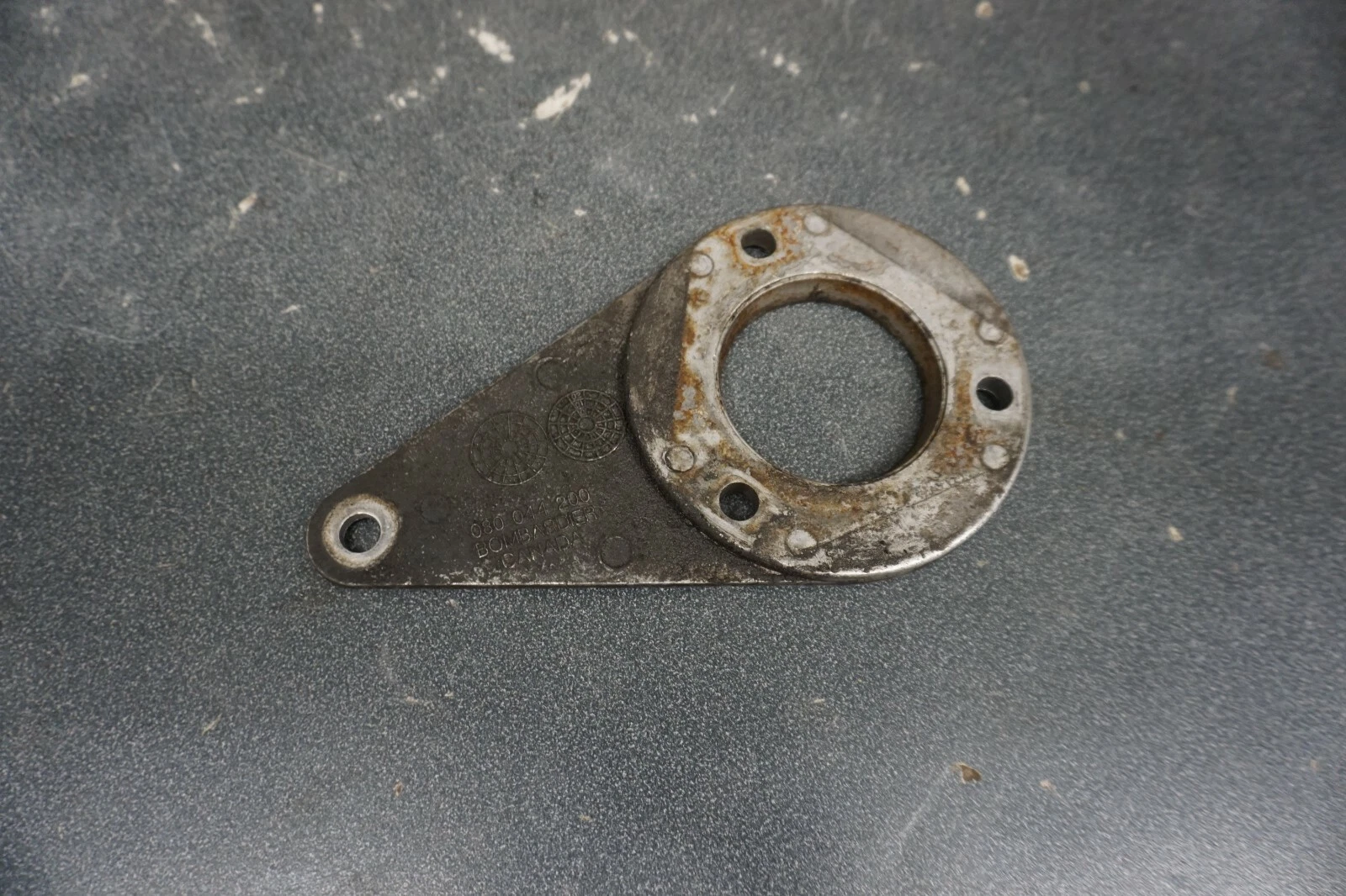 1999-2004 Ski-Doo OEM Jackshaft Casting Spacer Bracket Summit Legend MXZ 600