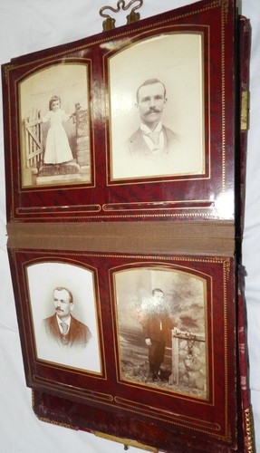 Album fotografico vintage con 66 fotografie/ritratti in stile famiglia - Foto 1 di 13