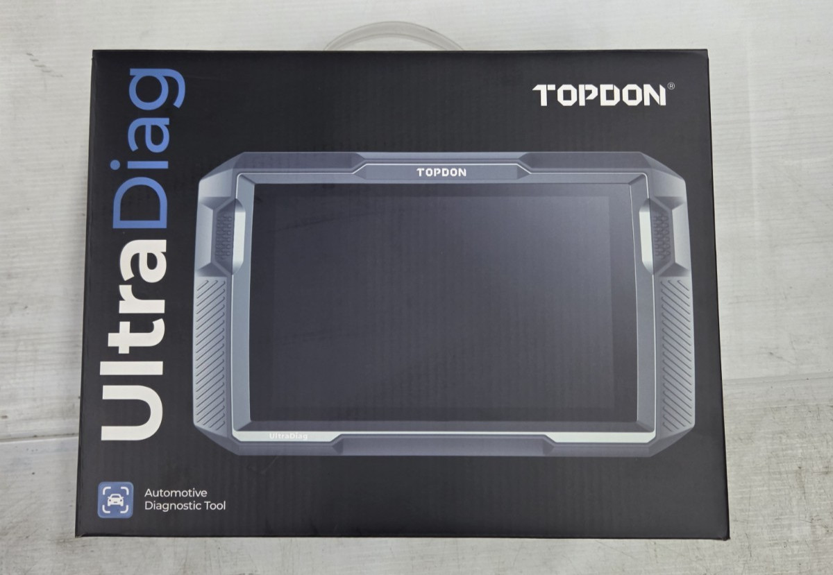 TOPDON UltraDiag Automotive Diagnostic Tool OBD2 Scanner Touch Screen Tablet Kit