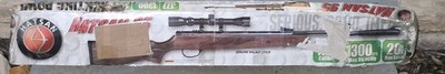 Hatsan 95 Air Rifle Combo, Walnut Stock .177 Damage Box