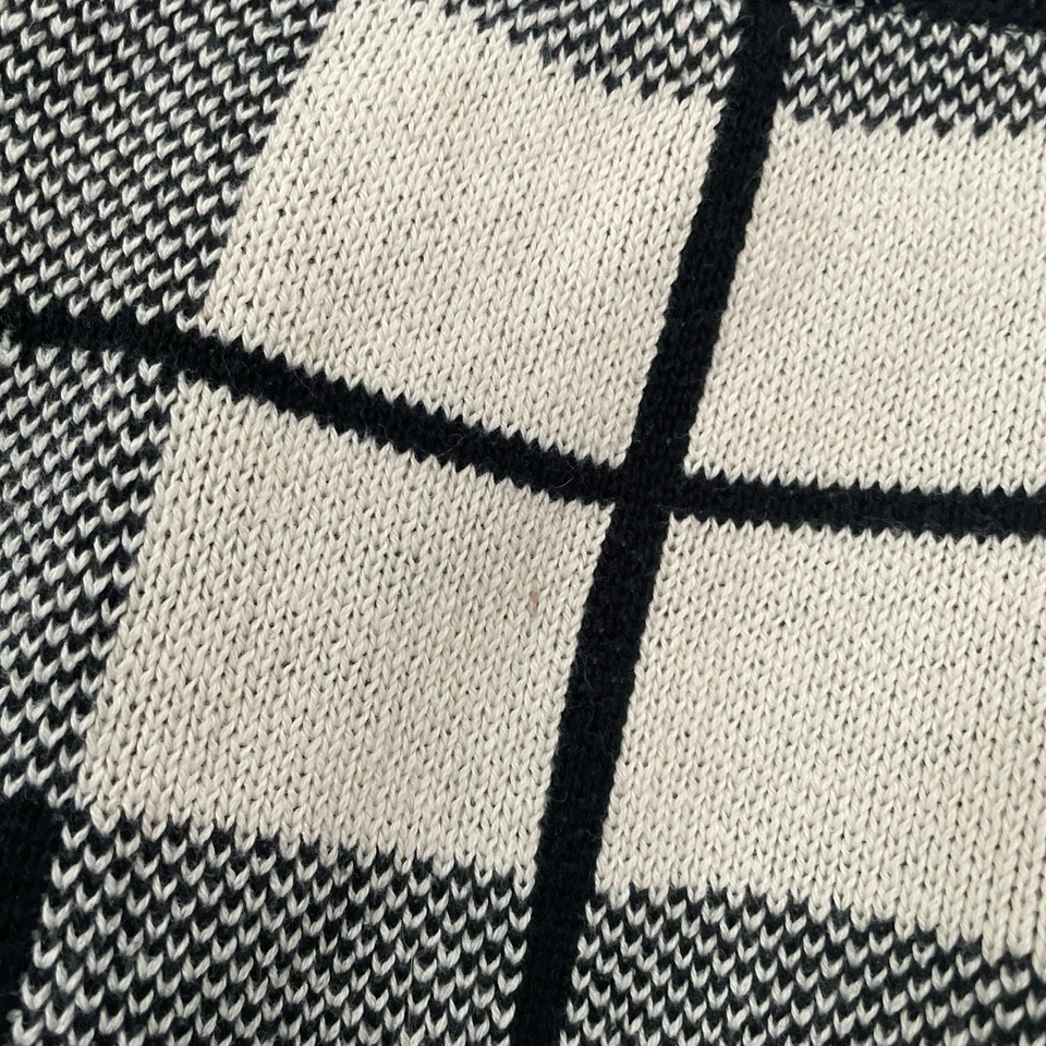 Suéter com estampa xadrez Forever 21 - Imagem 4 de 4