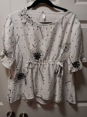 Meow Dam Women's White Top with Black Print. Size L Pre-owned Excellent Cond