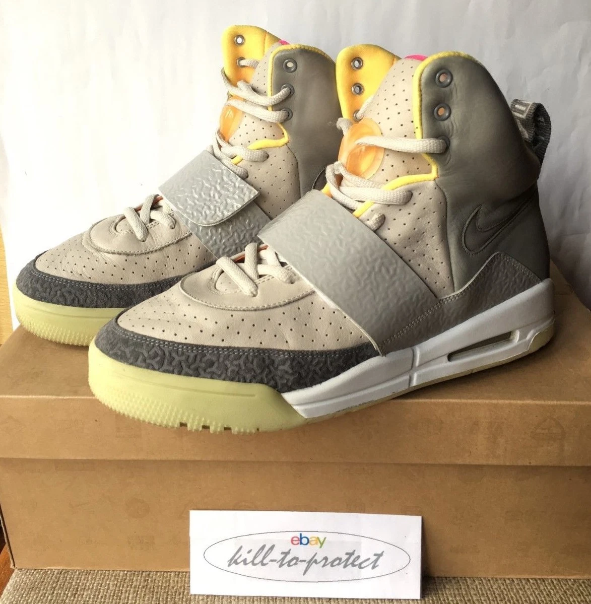 09 Nike Air Yeezy 1 NET TAN KANYE WEST 10.5 Blink Solar 2 Zen Pure Red  October