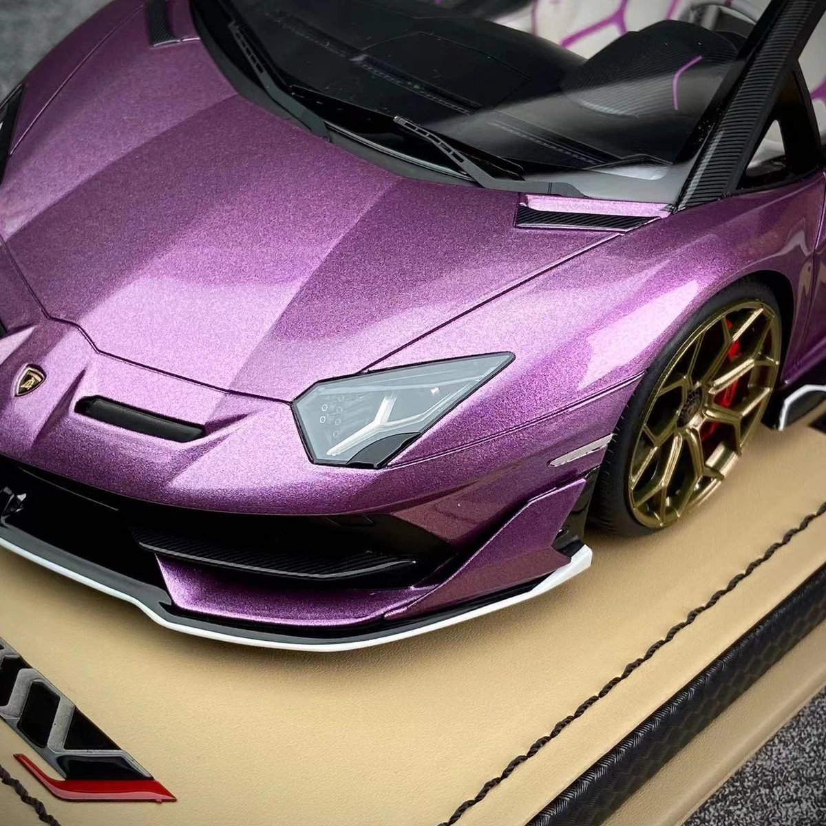 Rare MR 1:18 Lamborghini Aventador SVJ Roadster Viola 30th
