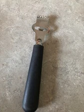 Pampered Chef Lemon Zester EUC! 