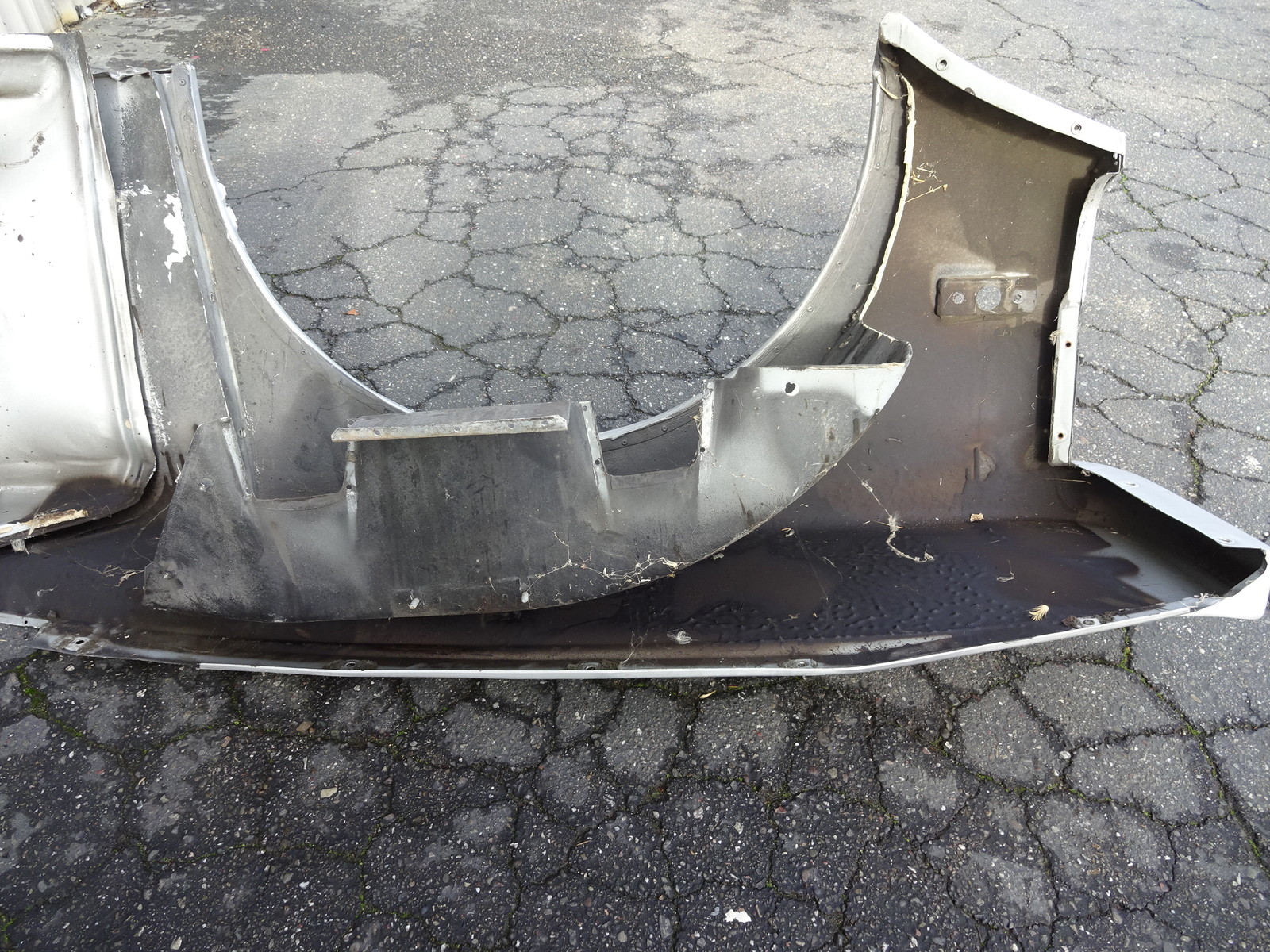 Ferrari 512 Testarrosa  LH Left Rear quarter Panel Fender DAMAGED - 62925700