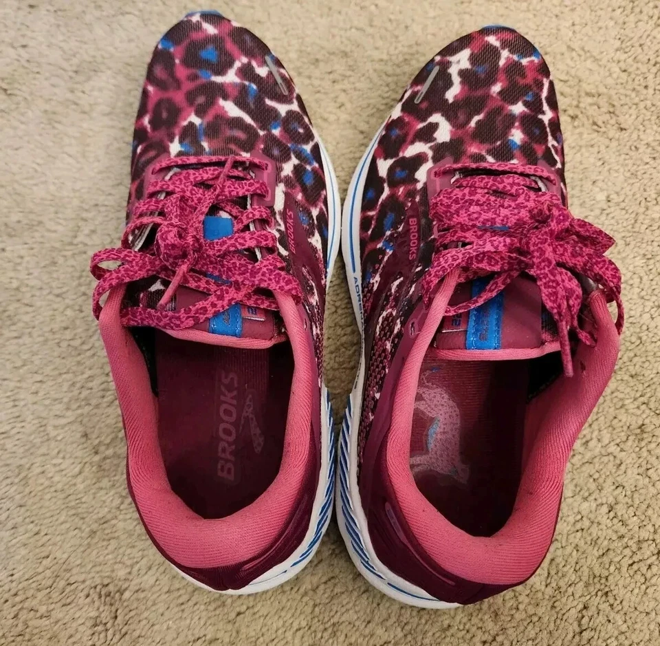 Brooks Adrenaline GTS 22 Talla 9. Foto 4 de 4