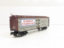 Atlas 8117-2 Eatmor Cranberries Woodside Refrigerator Car #14021 LN 