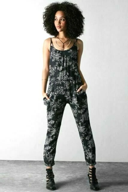 AMERICAN EAGLE OUTFITTERS AEO Black Floral u0026 Lace Skinny Leg Jumpsuit  Romper XS | eBay