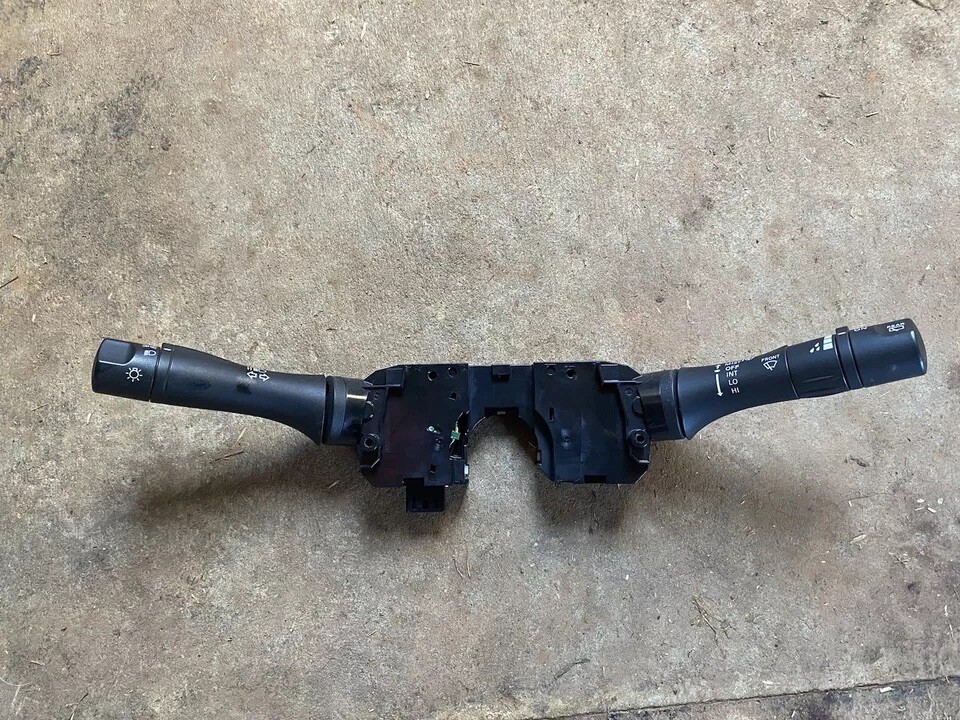 Na︎︎︎︎︎☺︎ Amazon.com: NEW OEM NISSAN FRONT GRILLE EMBLEM FOR 1990-1996