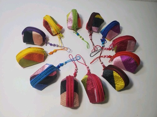 Gonggi Korean Traditional Tossing Game 6 Stones & Carrying Case - US Seller - Picture 6 of 6