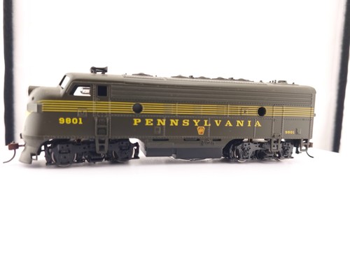 *LEER* Locomotora diésel Athearn escala HO Pennsylvania F7A motor PRR 9801 FUNCIONA | Condition: Used
