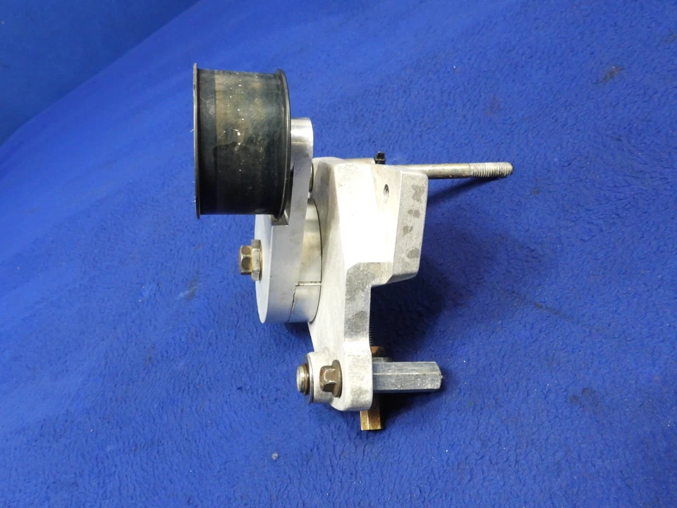 Tensor de correa y soporte P75 Ford Mustang ProCharger 1987-1993 Foto 4 de 4
