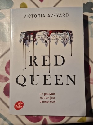 Red Queen 1 von Victoria Aveyard (2015, Taschenbuch) / Buchzustand: neuwertig