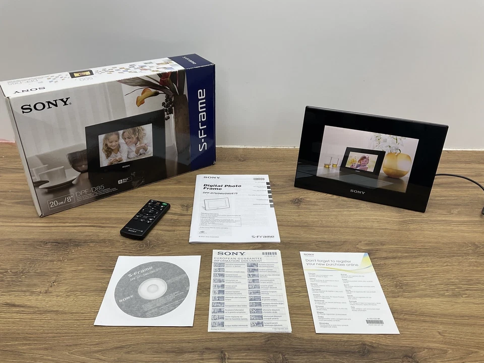 Sony DPF-D72N 7 Inch Digital S-Frame With Remote Power Supply And Instuctions - Image 3 of 4