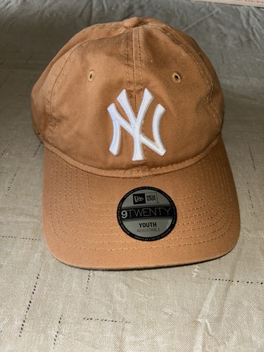 New Era League Essential 9Twenty New York Yankees Adjustable Cap Youth NWT