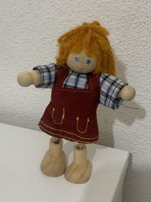 Plan Toys Posable Boy Holz und Draht Puppe