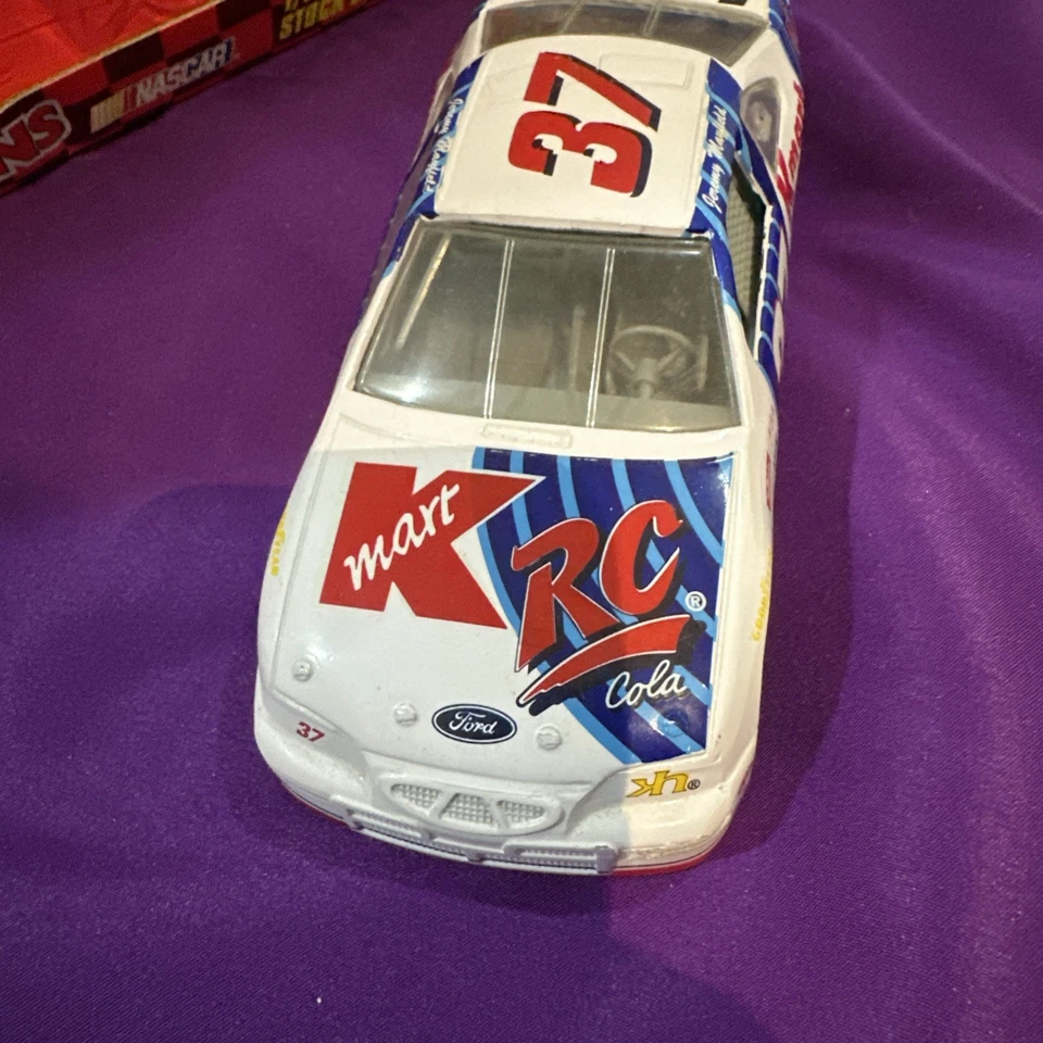 Jeremy Mayfield #37 Kmart RC 1995 NASCAR 福特 Thunderbird 1/24 压铸赛车 — 第 4/4 张图片