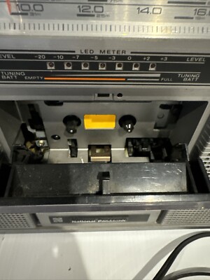 National Panasonic RX-5120F Portable Stereo Radio/Tape/FM/Cassette
