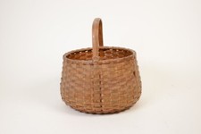 Antique Cherokee Basket Late 19th century   10.5" x 9.5