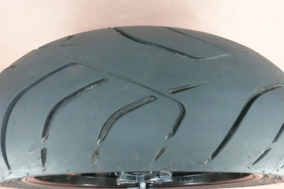 Llanta trasera Dunlop Aprilia Caponord 1200 2015 13-17 180/55 ZR17 Foto 2 de 4