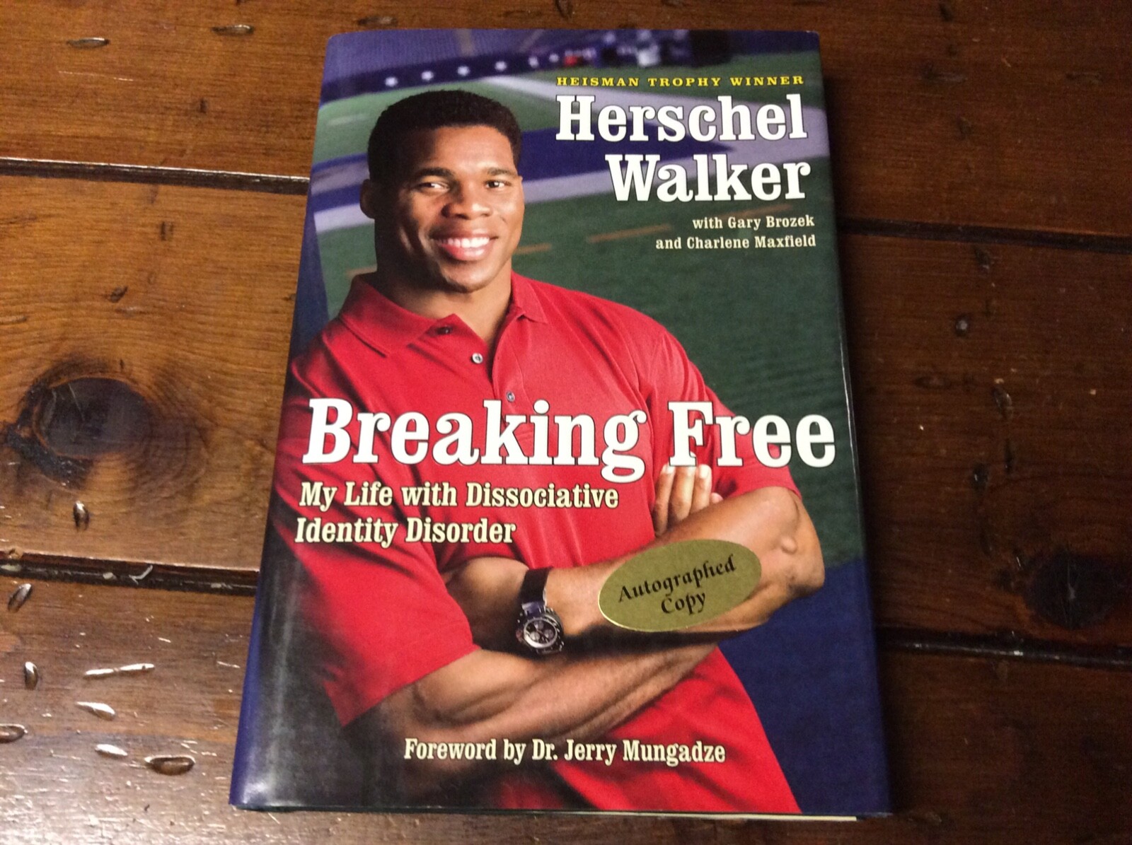 **SIGNED** UGA Herschel Walker ** BREAKING FREE ** (2008 HC/DJ) ** JSA# AC20277 