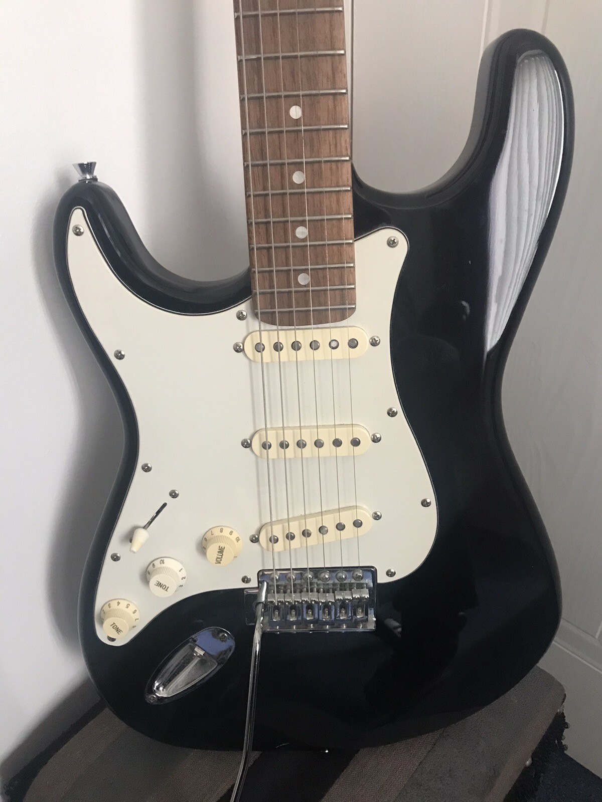 SIX STRING STRAT STYLE LEFT HANDED GUITAR eBay