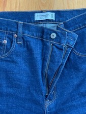 Abercrombie  Fitch Jeans Women  s 32 Blue '90s Straight Ultra High Rise 14/32 