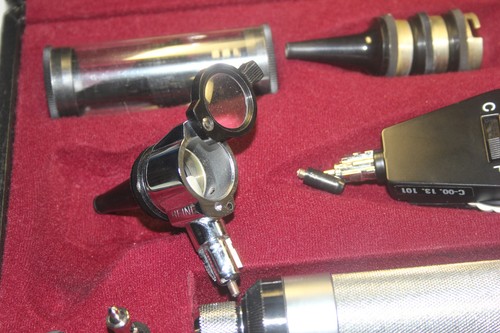 Diagnosik Besteck HEINE Miroflex  Set Otoskop mit  zubehör und case  , vintage ! - Bild 16 von 23