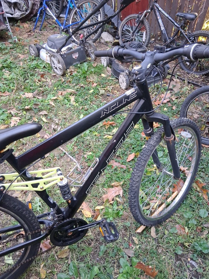 Adult Mountain Bike - Image 3 of 4