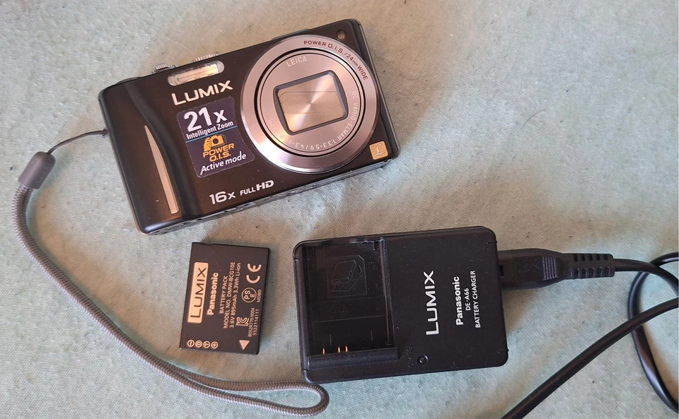 Panasonic LUMIX DMC-TZ22 14.1 MP Digitalkamera - Schwarz, Foto 3 von 5