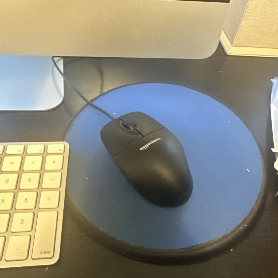 Apple iMac 21.5" 2012 - 2.7GHz Intel i5 8GB RAM 1TB HDD NVIDIA GeForce GT 640M  Foto 4 de 4