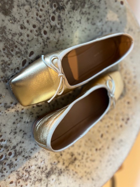 MANSUR GAVRIEL, Gold Square Toe Ballerinas Size 6 | eBay