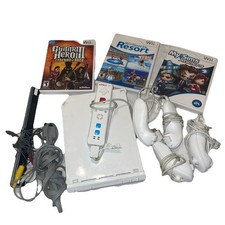 Nintendo Wii Console Bundle 4 with Games. All tested.