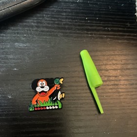 Duck Hunt NES Pin